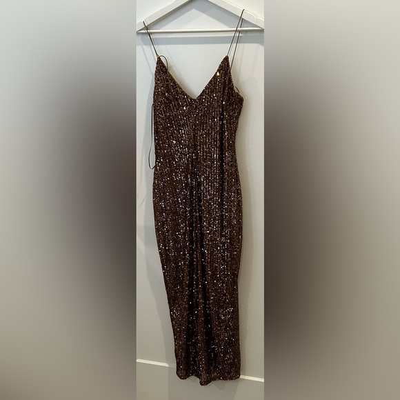 Gold sequin dress - Picture 2 of 2